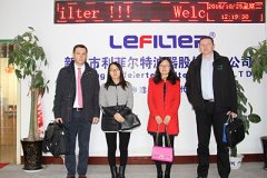 2016年10月25日國際貿(mào)易部波蘭客戶蒞臨我司參觀-